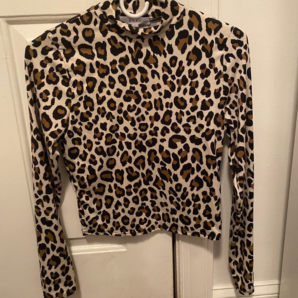 Cheetah print turtle neck